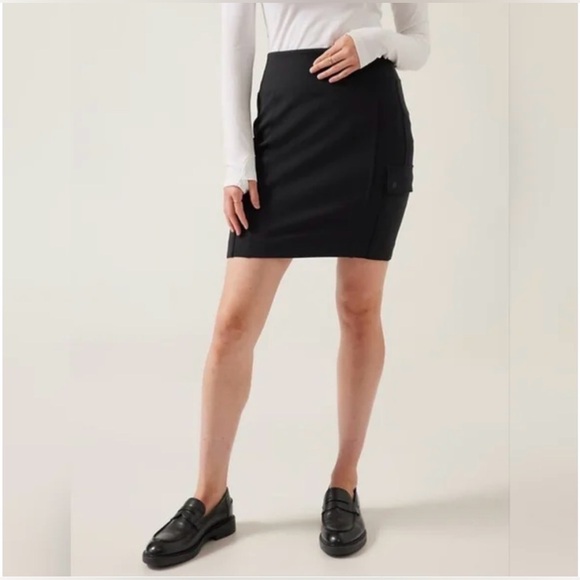 Athleta Dresses & Skirts - NWT Athleta Delancey Cargo Black Skirt Sz 3X
